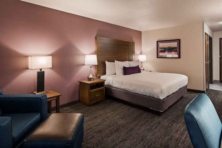 Room 9 of 26