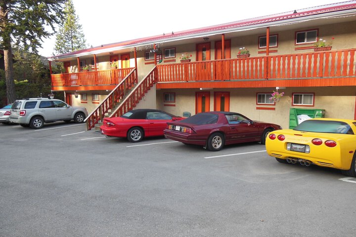 Rocky Mountain Springs Lodge