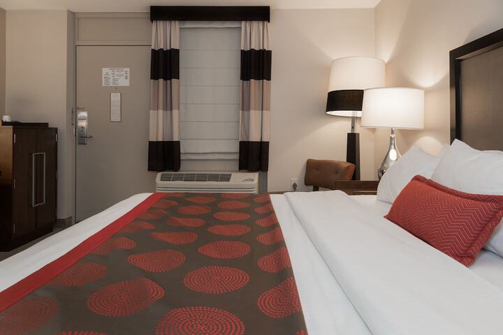 Room 21 of 33