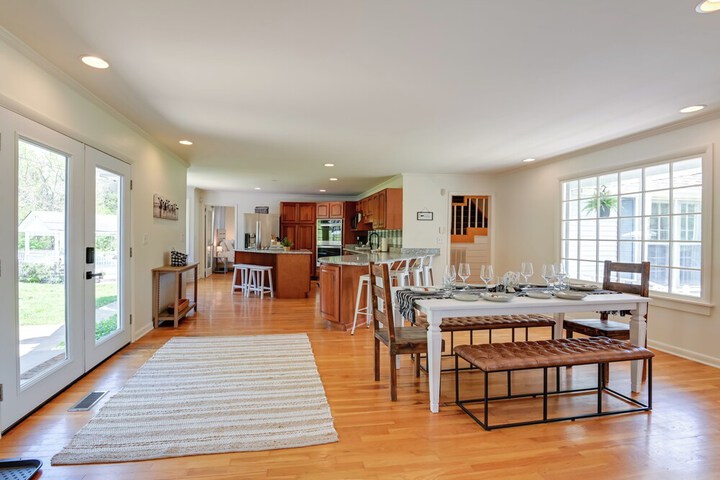 Chic Nashville-area Retreat w / Private Pool!