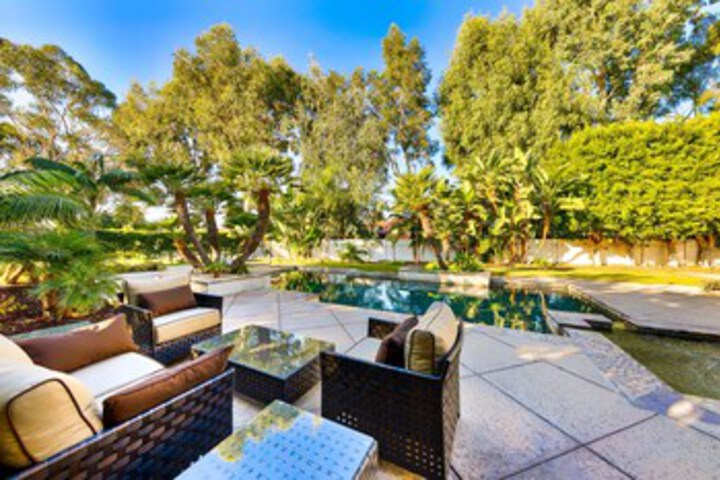 5BDRM Villa Via Mil Cumbres