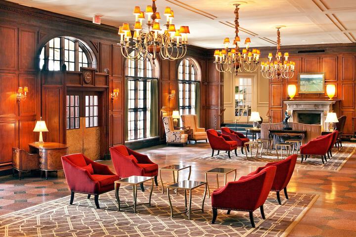 Hotel Roanoke & Conference Center Curio Collection by Hilton