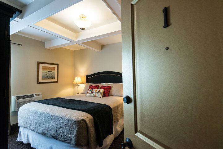 Room 35 of 115