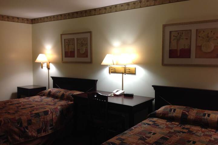Room 12 of 19
