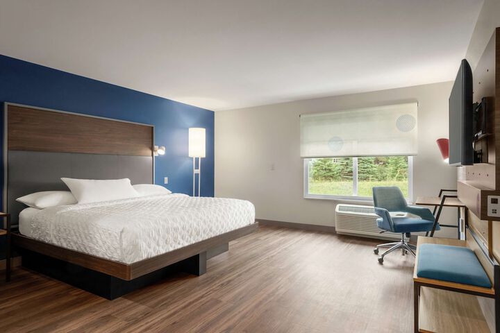 Room 22 of 34