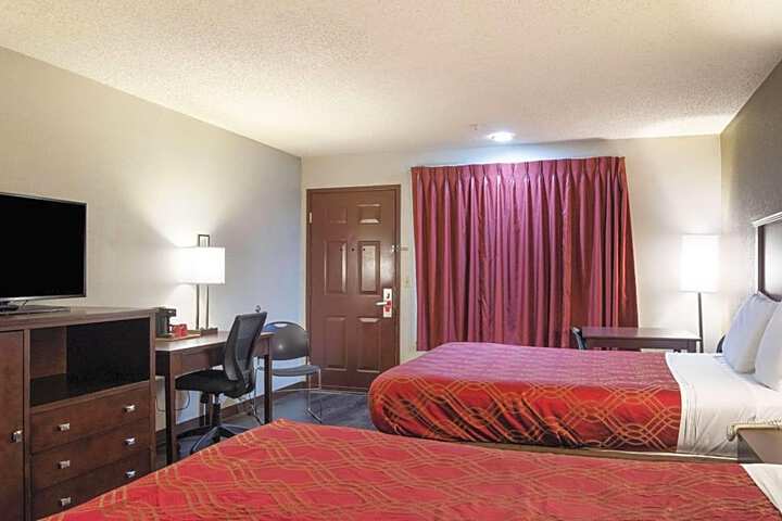 Econo Lodge Southeast