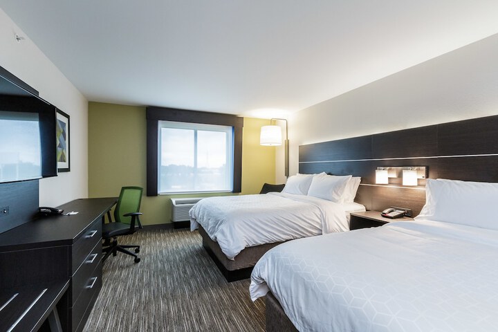 Room 11 of 33