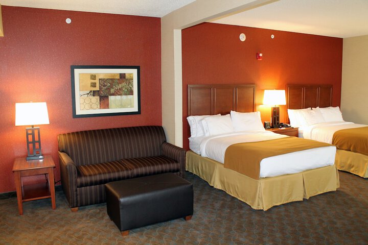 Room 6 of 30