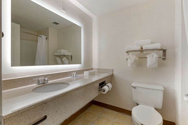 Room 14 of 21