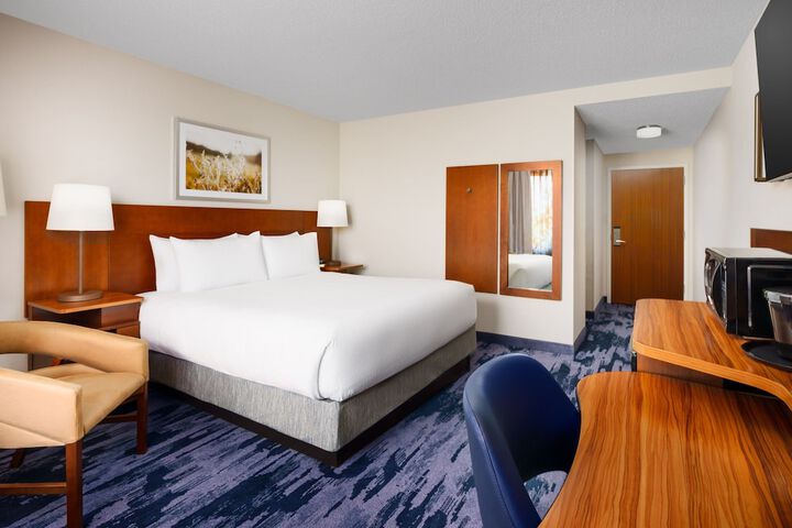 Room 18 of 25