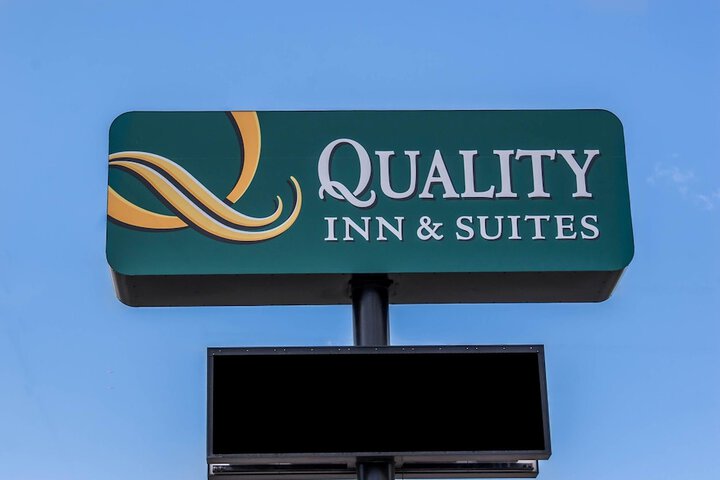 Hotel 4 of 33