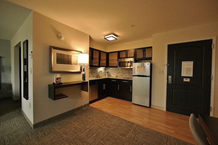 Staybridge Suites Liverpool Syracuse by IHG
