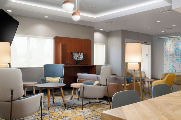 Hotel Interior 12 of 34