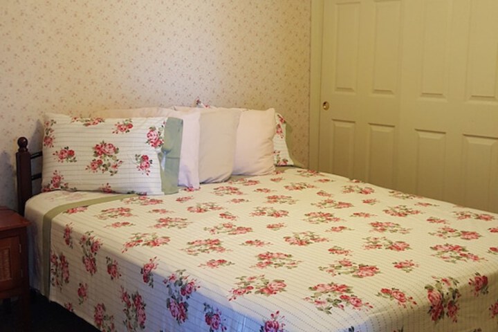 Room 18 of 35