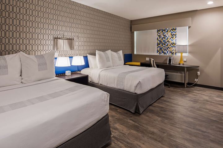 Room 17 of 25
