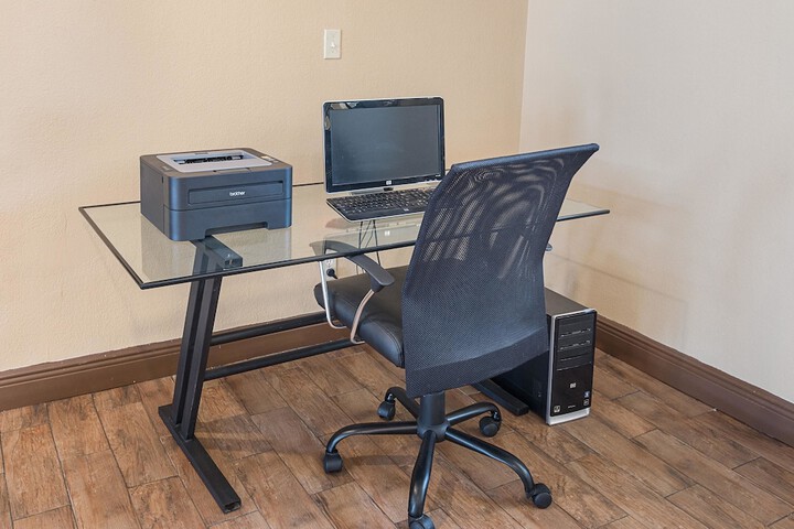 Business Center 35 of 39
