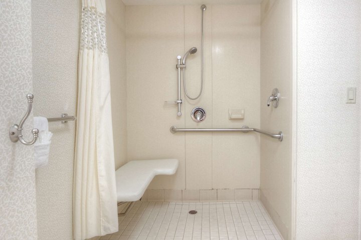 Room 19 of 27