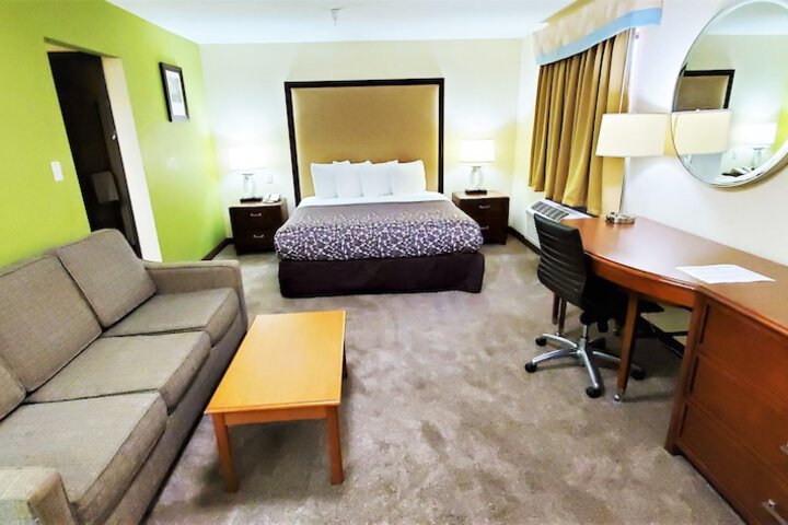 Room 9 of 42