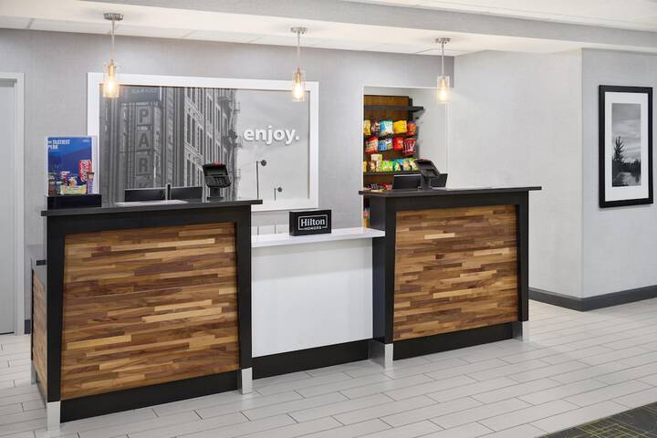 Hampton Inn & Suites Parsippany / North