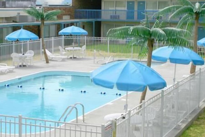 Ridge Crest Hotel