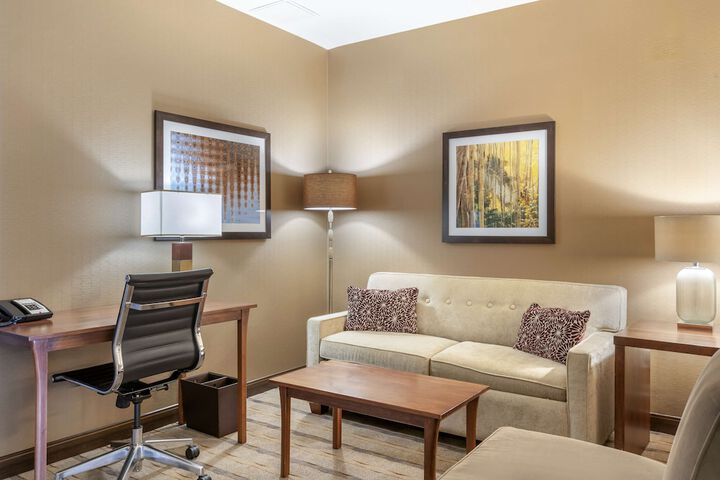 Best Western Premier Boulder Falls Inn