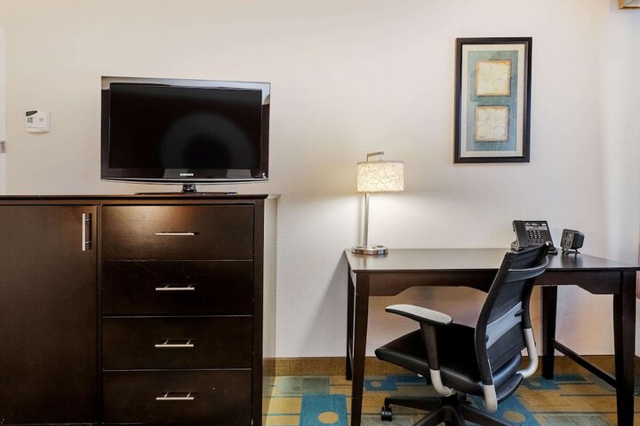 Room 35 of 50