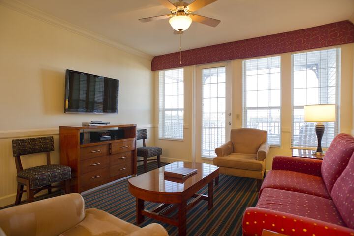 Room 18 of 53