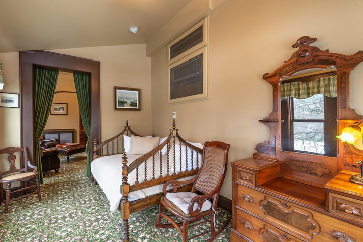 Steele Mansion