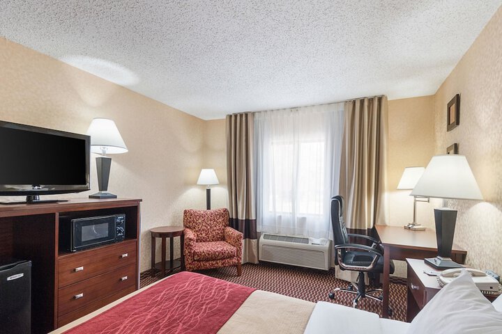 Room 7 of 19