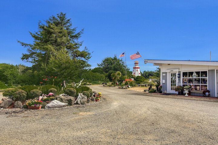 Beachwood Condos & Resort