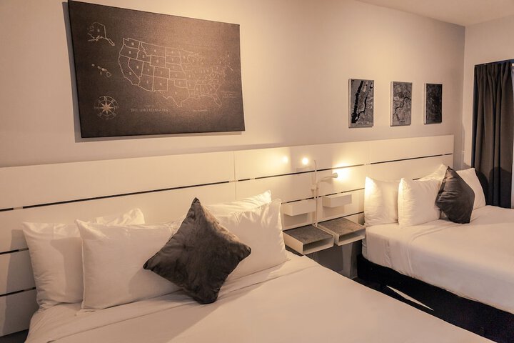 Room 21 of 33