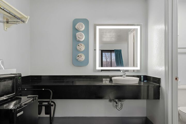 Room 15 of 31