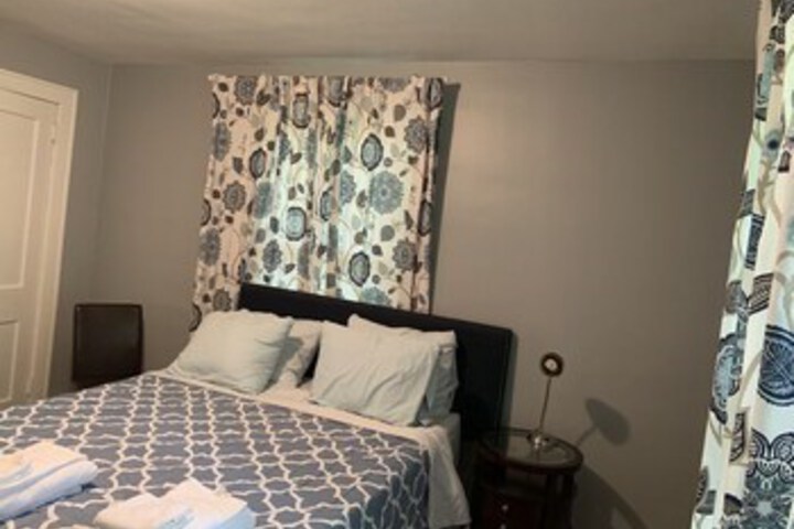 Pontiac Guest House