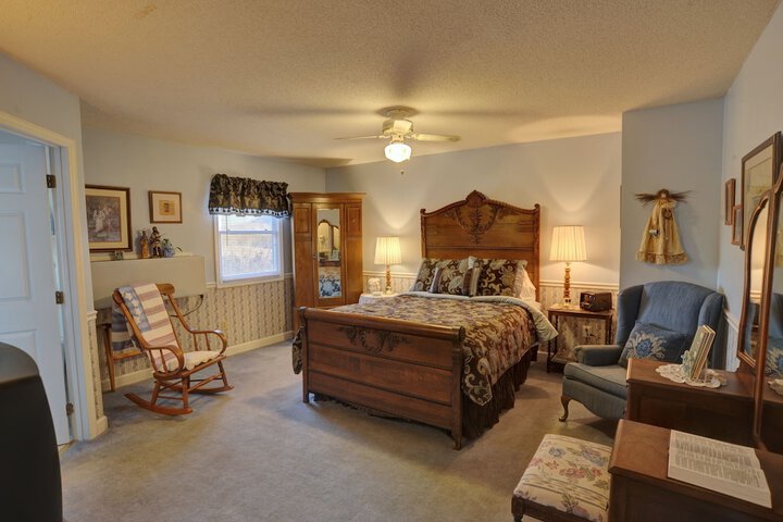 Room 55 of 106