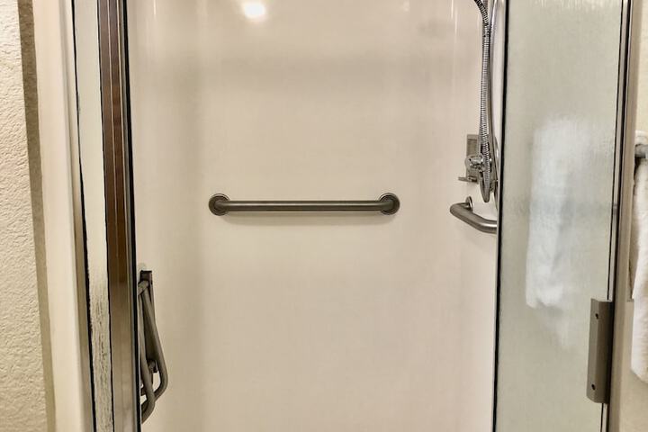 Room 19 of 42