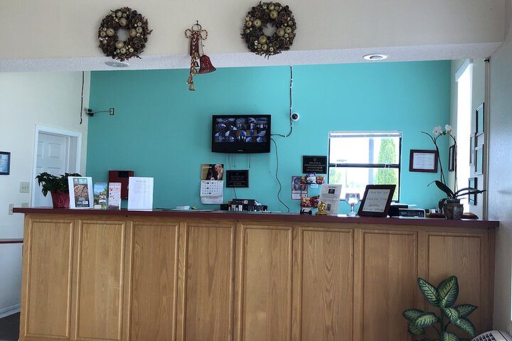 Clairmont Inn