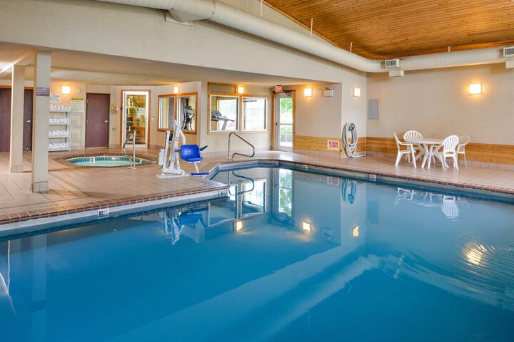 Pool 11 of 115