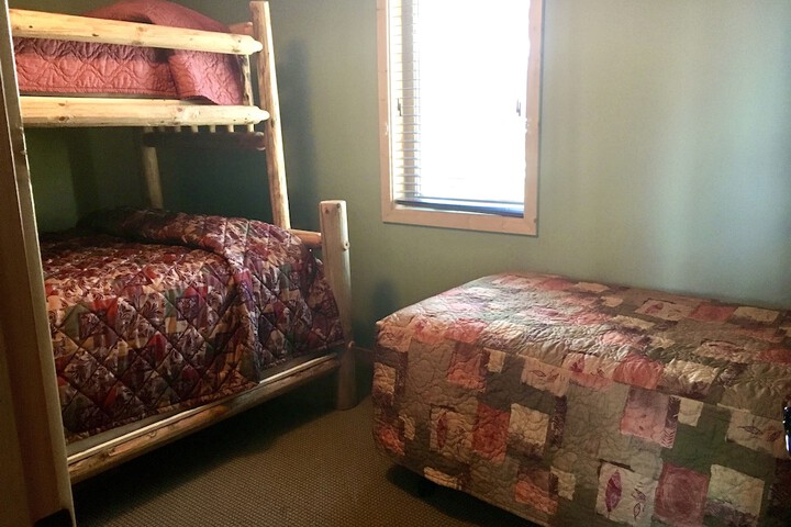 Room 52 of 75