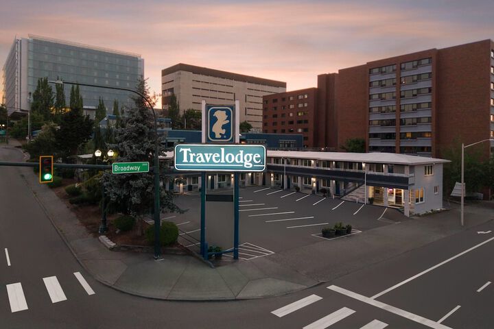 Travelodge by Wyndham Everett City Center