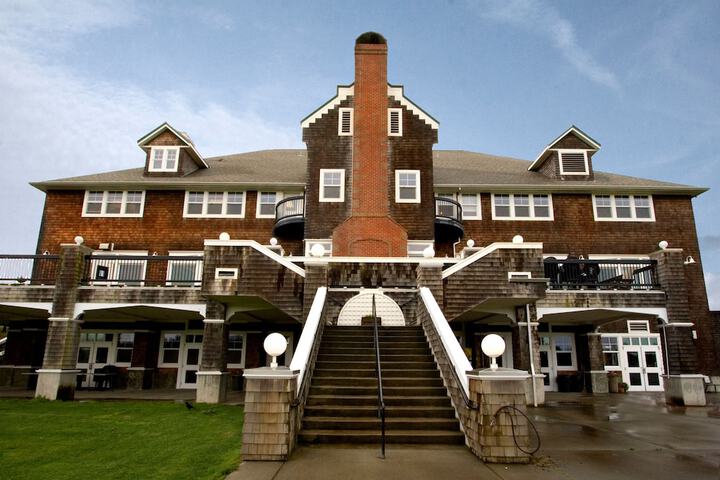 McMenamins Gearhart Hotel
