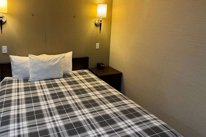 Room 20 of 47