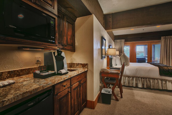 Room 158 of 500