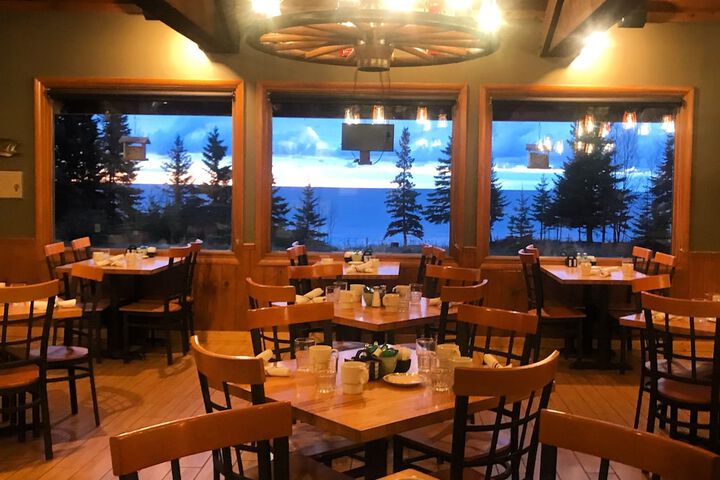 Dining 212 of 229