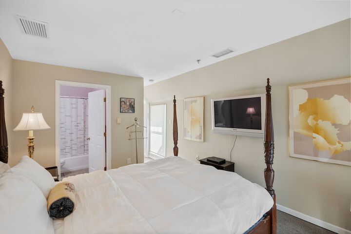 Room 12 of 46