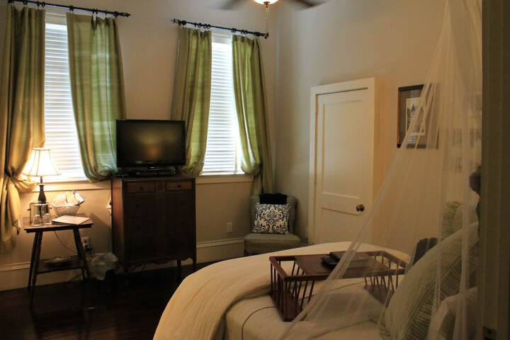 Room 17 of 45