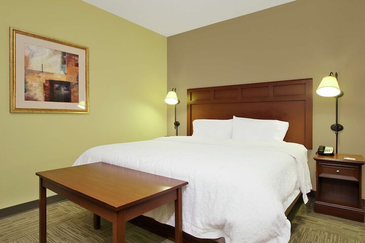 Room 22 of 34