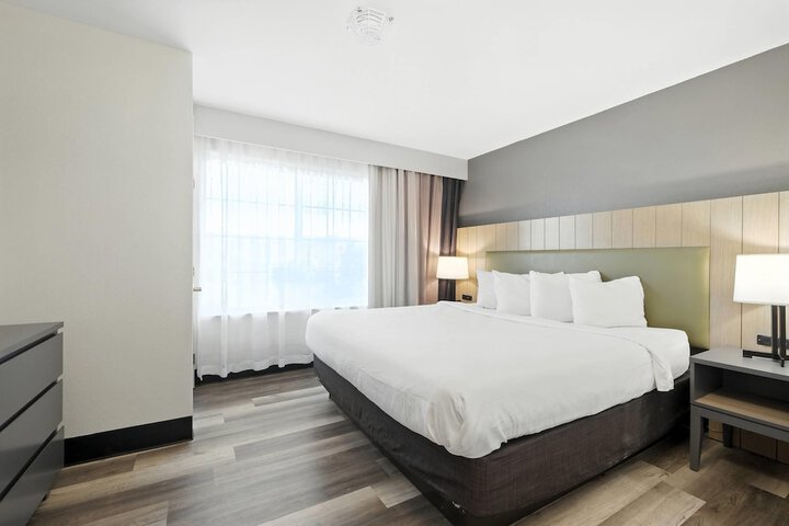 Country Inn & Suites by Radisson Merrillville, IN