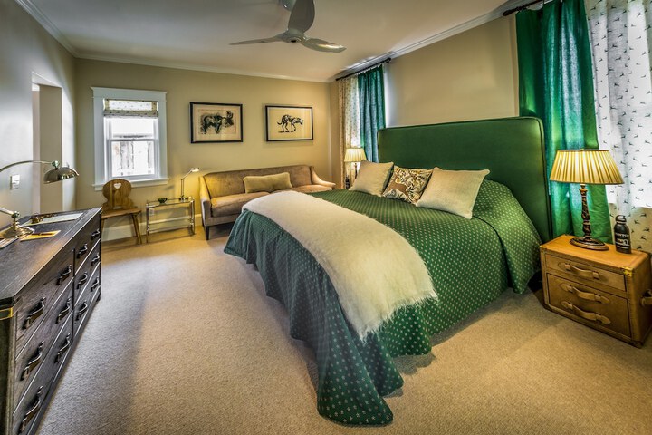 Dunton Town House