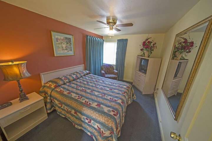 Room 18 of 48