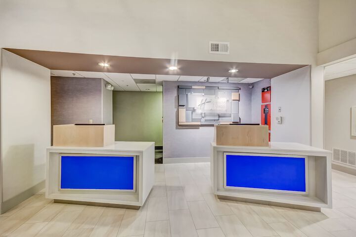 Holiday Inn Express & Suites Greenville Airport by IHG